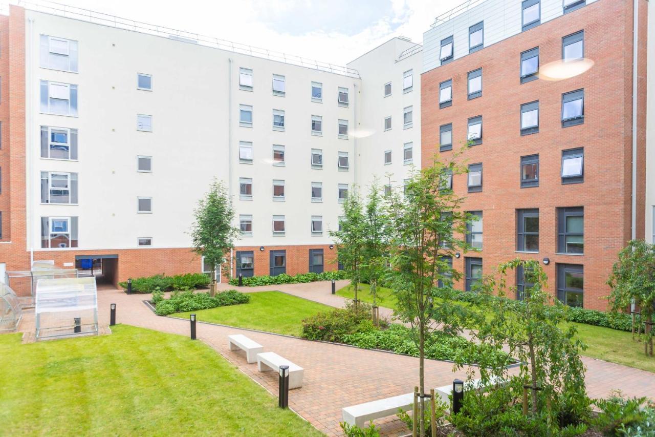 Newton Court Newcastle Ensuite Rooms Ньюкасл-апон-Тайн Екстер'єр фото